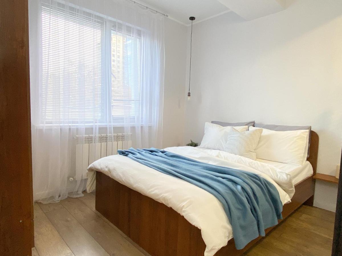 Студия В Стиле Loft В Центре Города Almatý Exterior foto